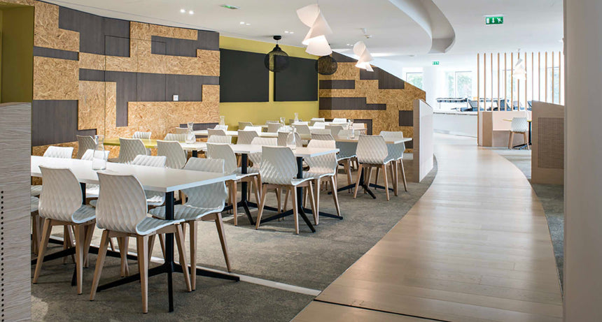 Uni 562 – scaun profesional HoReCa, disponibil în culori variate