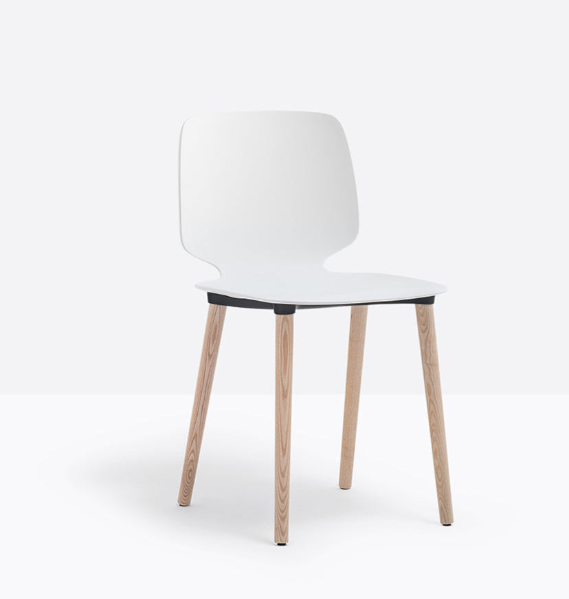 Pedrali Babila 2750 – scaun profesional HoReCa, disponibil în culori variate