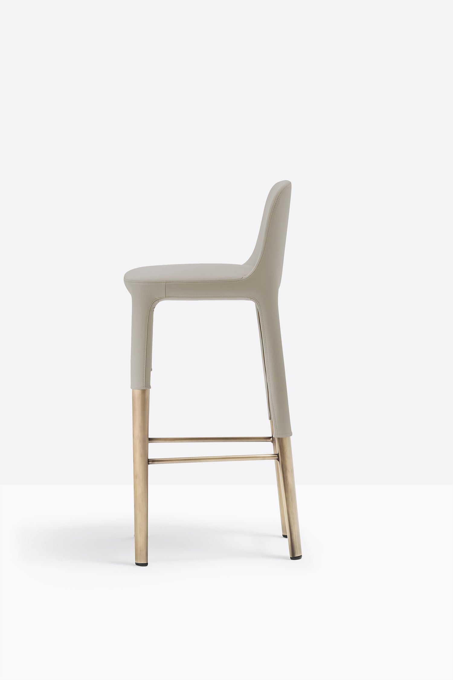 Pedrali Ester 698 – scaun bar, confort profesional și design modern