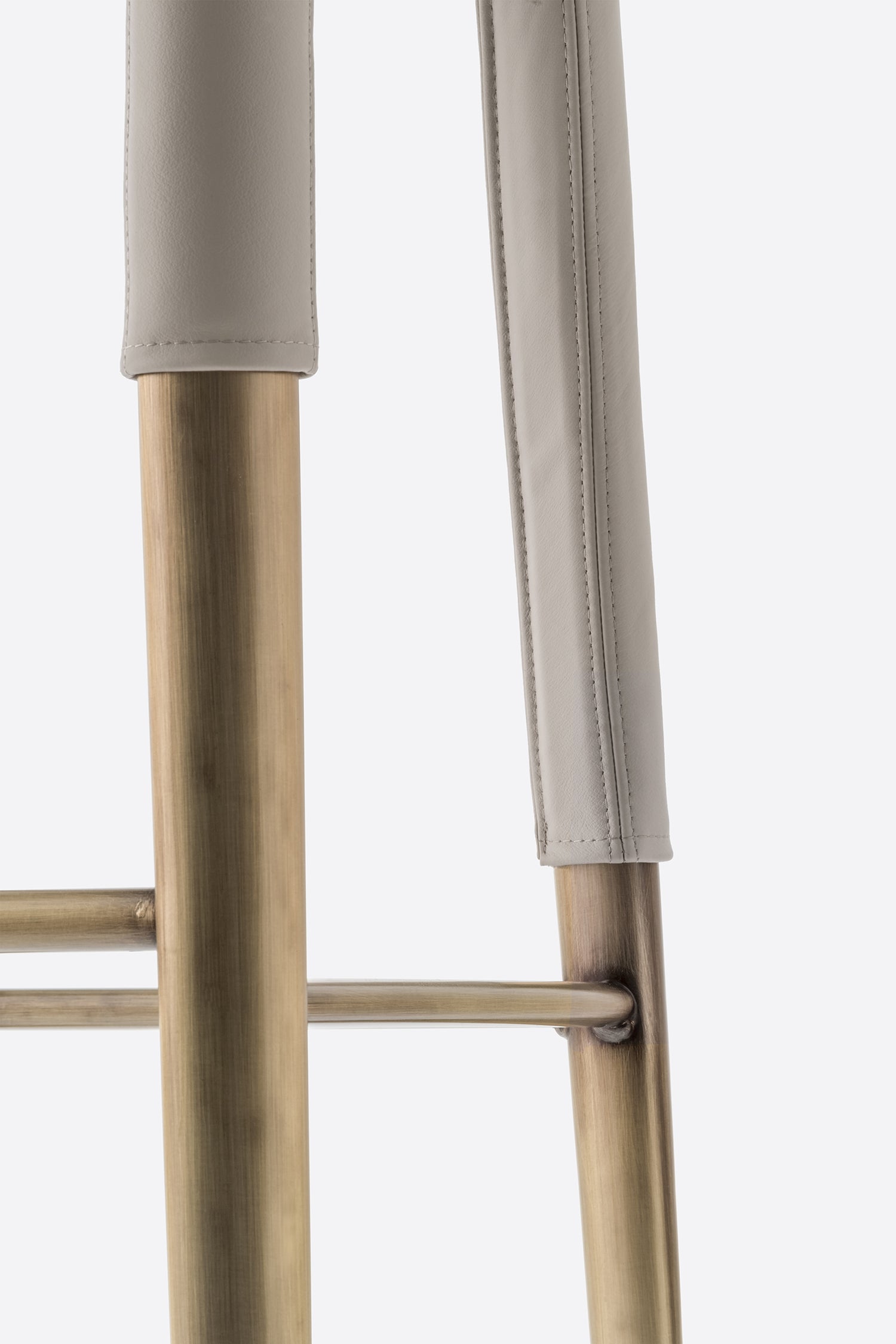 Pedrali Ester 698 – scaun bar, confort profesional și design modern