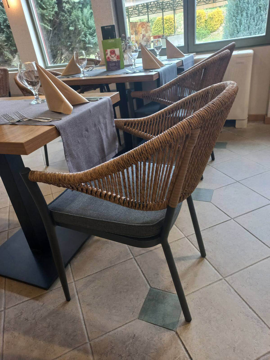 Lion scaun de terasa pentru exterior, culoare naturalMobCenter