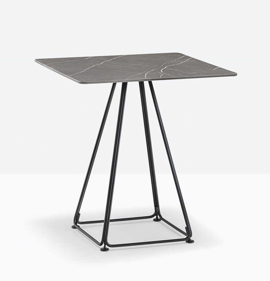 Pedrali Lunar 5440 – picior de masă, în culori la alegere