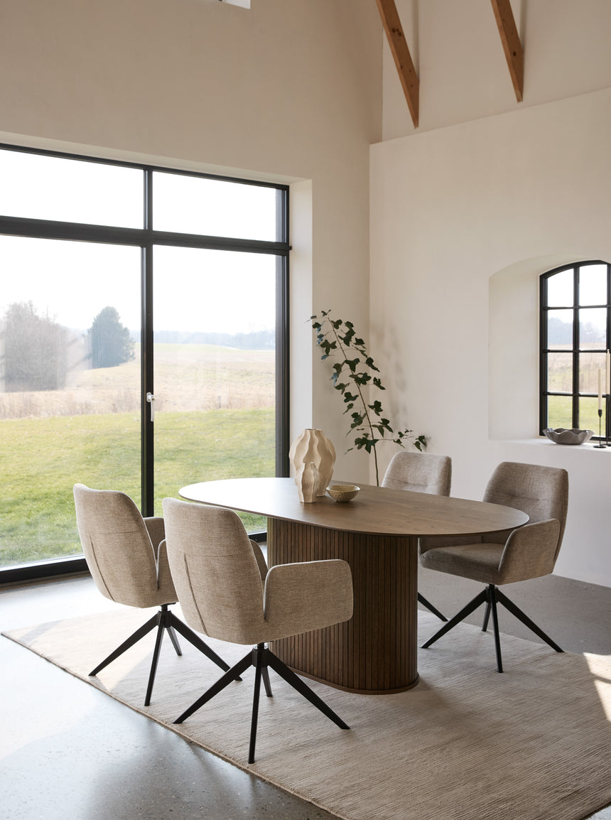 Masă de dining NOLA 95x180 cm, formă ovală, culoare stejar afumatMobCenter