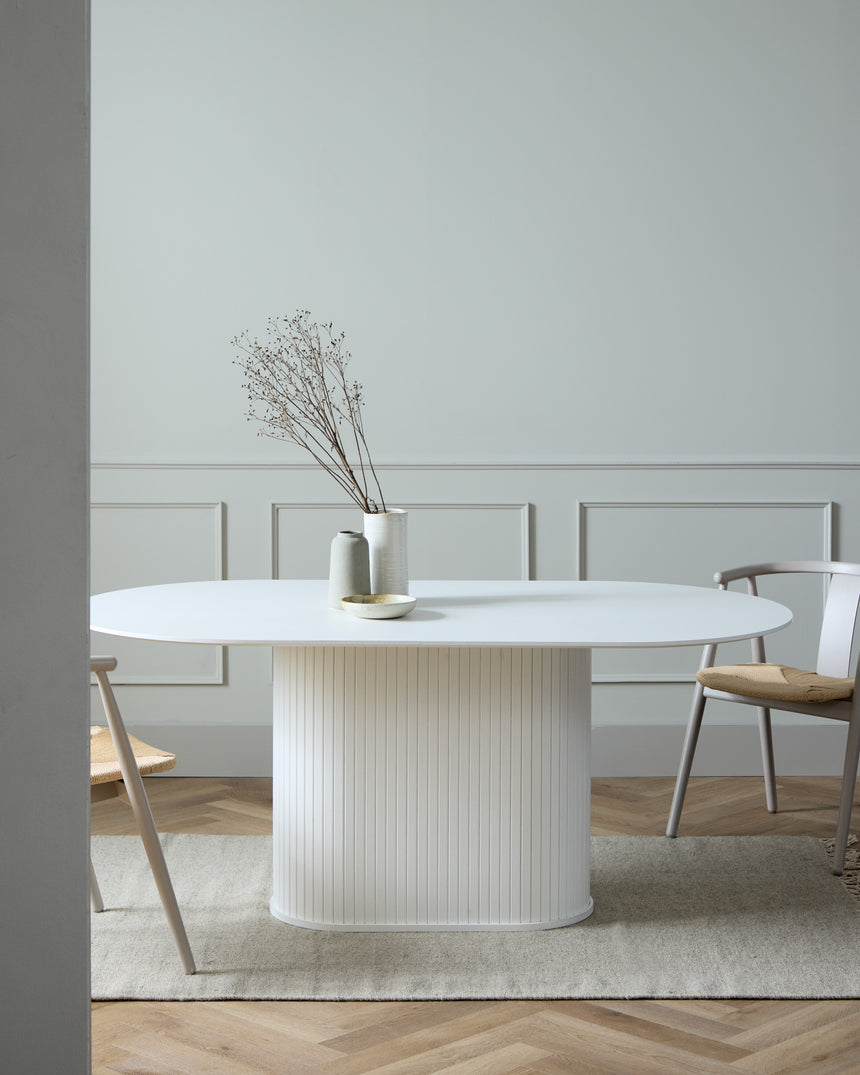 Masă de dining NOLA 95x180 cm, formă ovală, culoare stejar albMobCenter