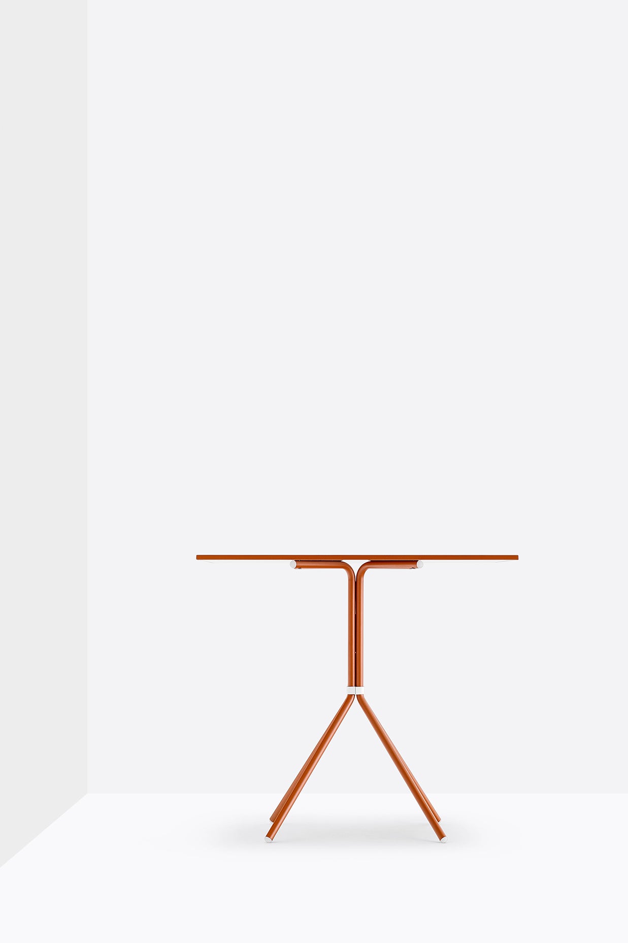 Pedrali Nolita 5454 – picior de masă, în culori la alegere