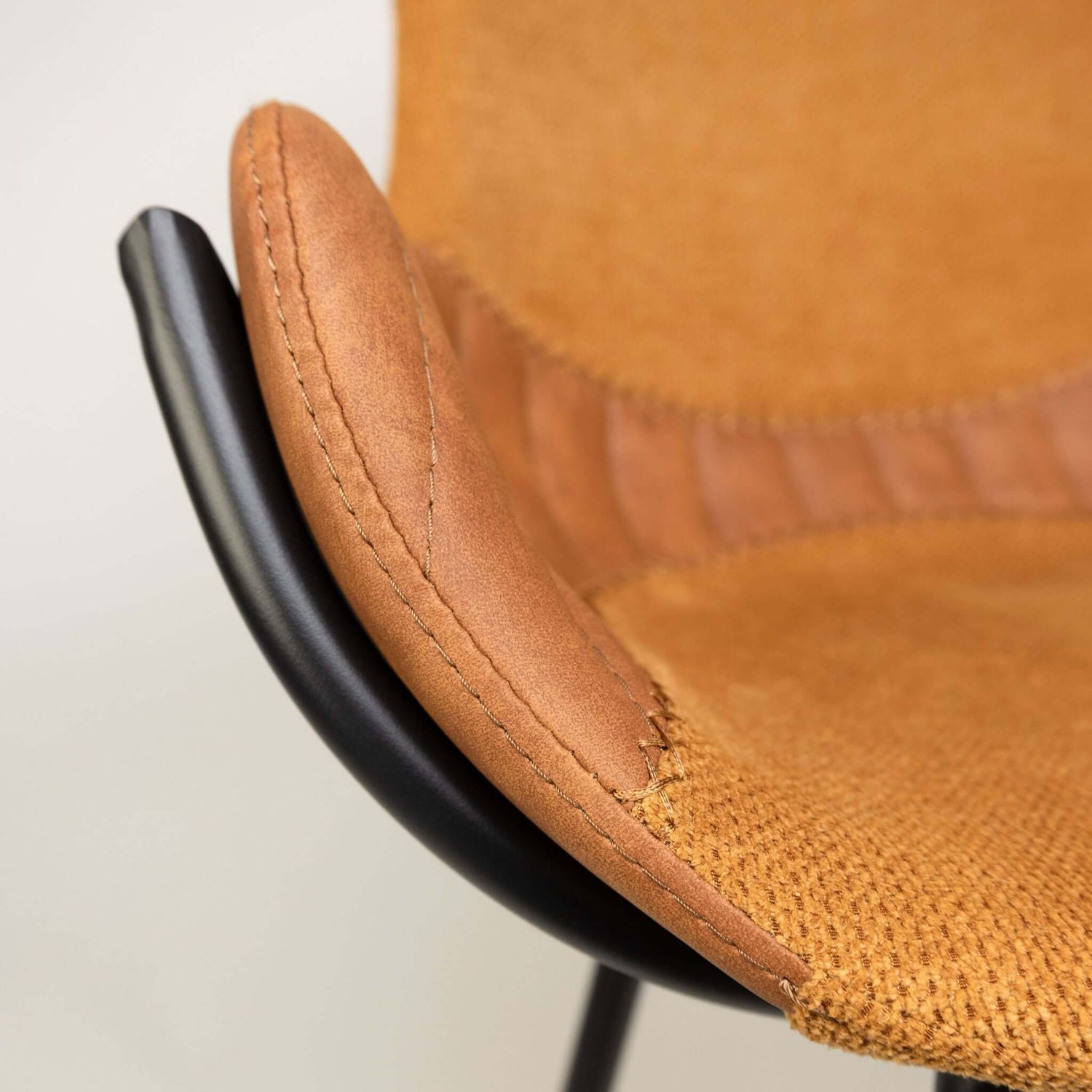 Scaun de bar pentru restaurant Alya, culoare galbenMobCenter