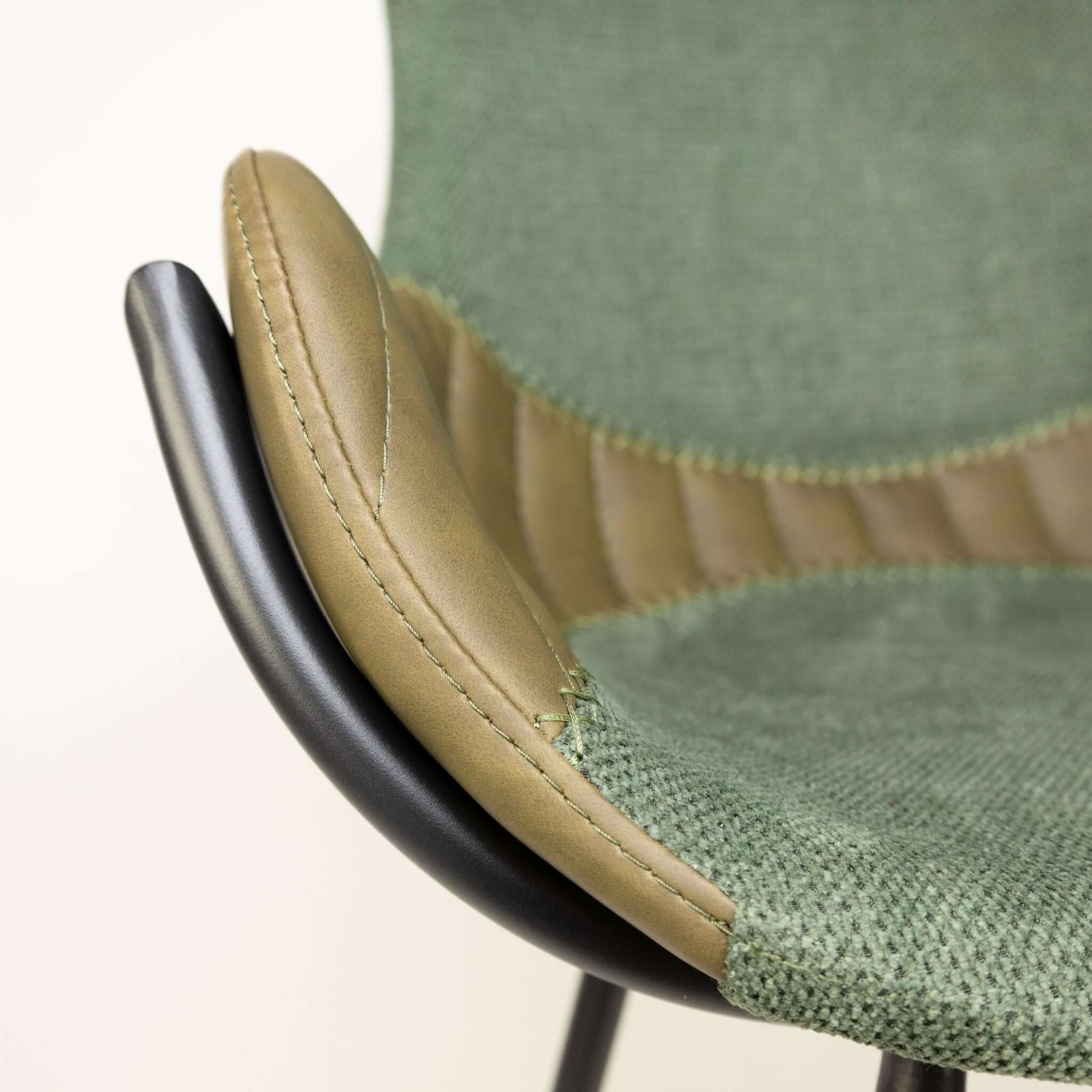 Scaun de bar pentru restaurant Alya, culoare verdeMobCenter