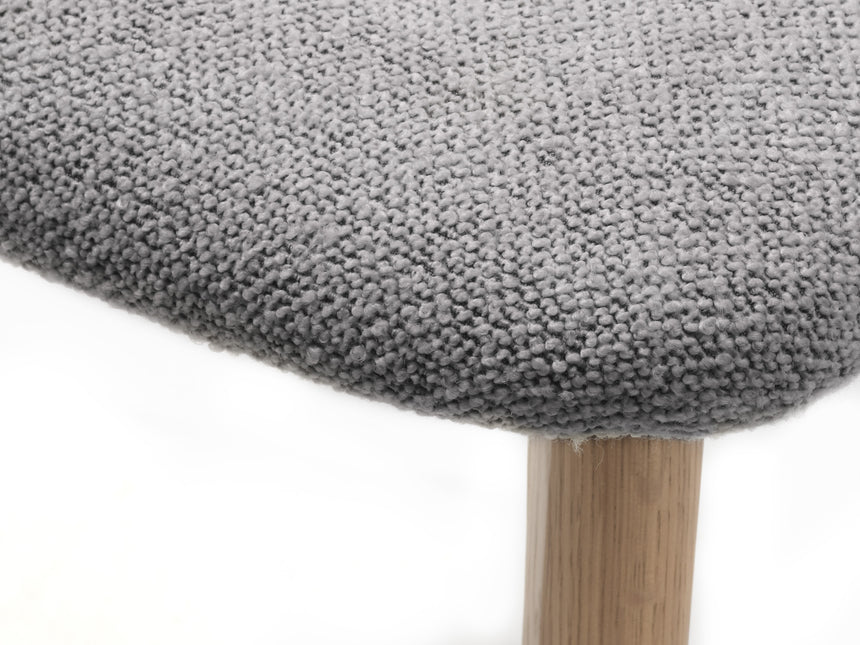 Scaun de dining ELIM, tapițerie bouclé gri mediu, cu cadru din stejarMobCenter