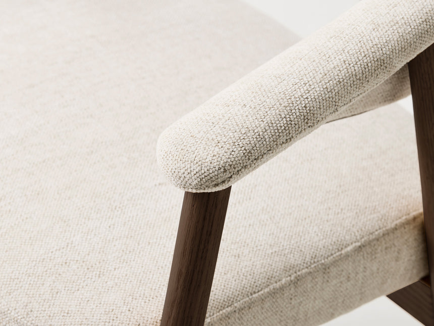 Scaun de dining ELK din stejar afumat, culoare nisipMobCenter