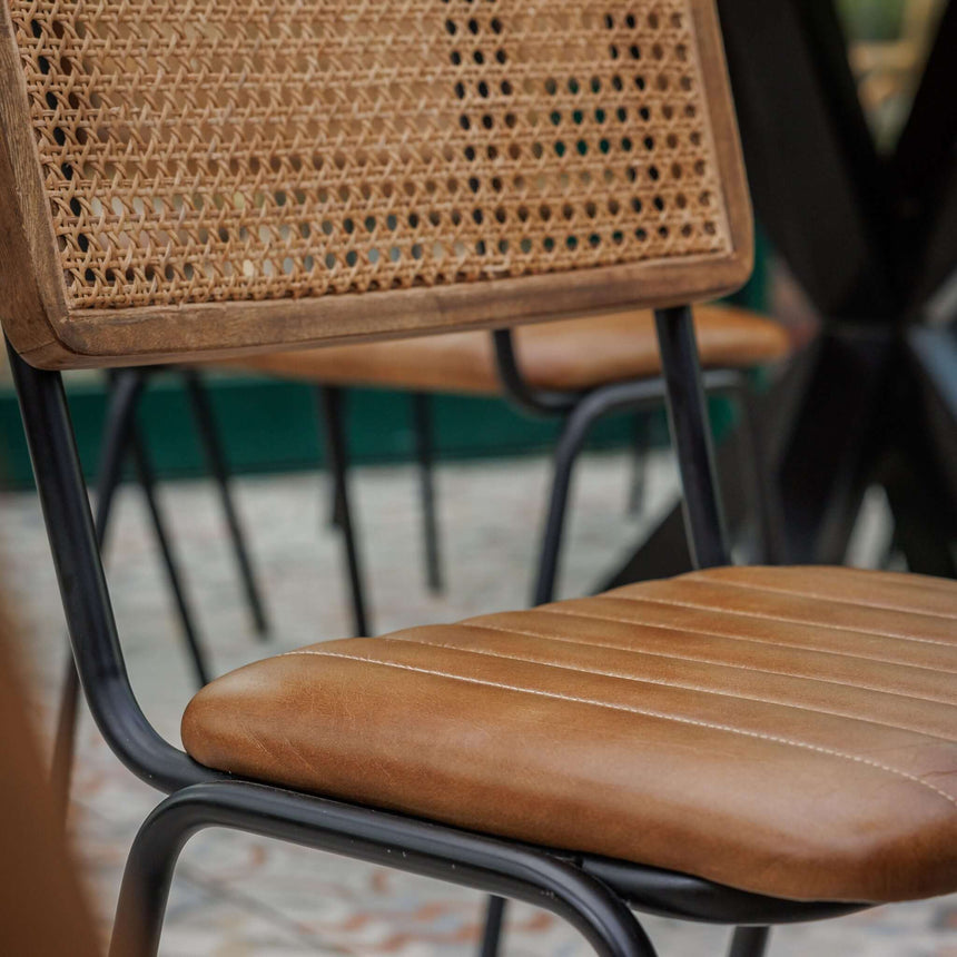 Scaun de dining Jens, în culoare cognacMobCenter