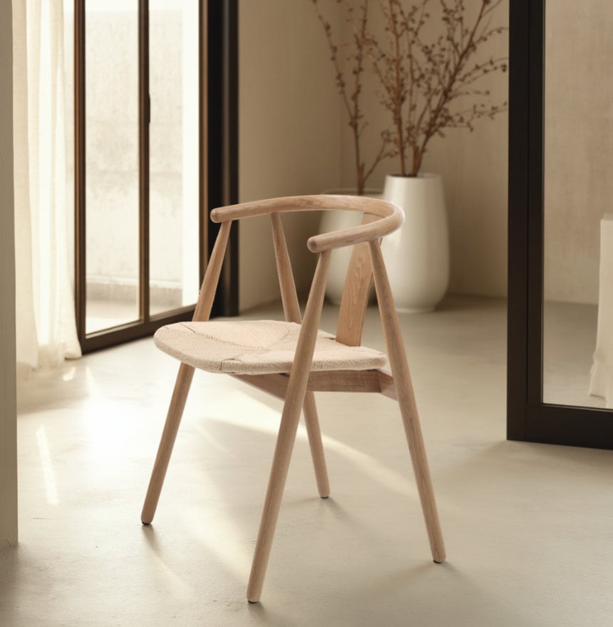 Scaun de dining cu brațe RELATE, cu cadru din stejar naturMobCenter