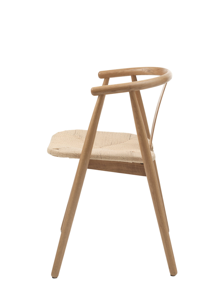 Scaun de dining cu brațe RELATE, cu cadru din stejar naturMobCenter