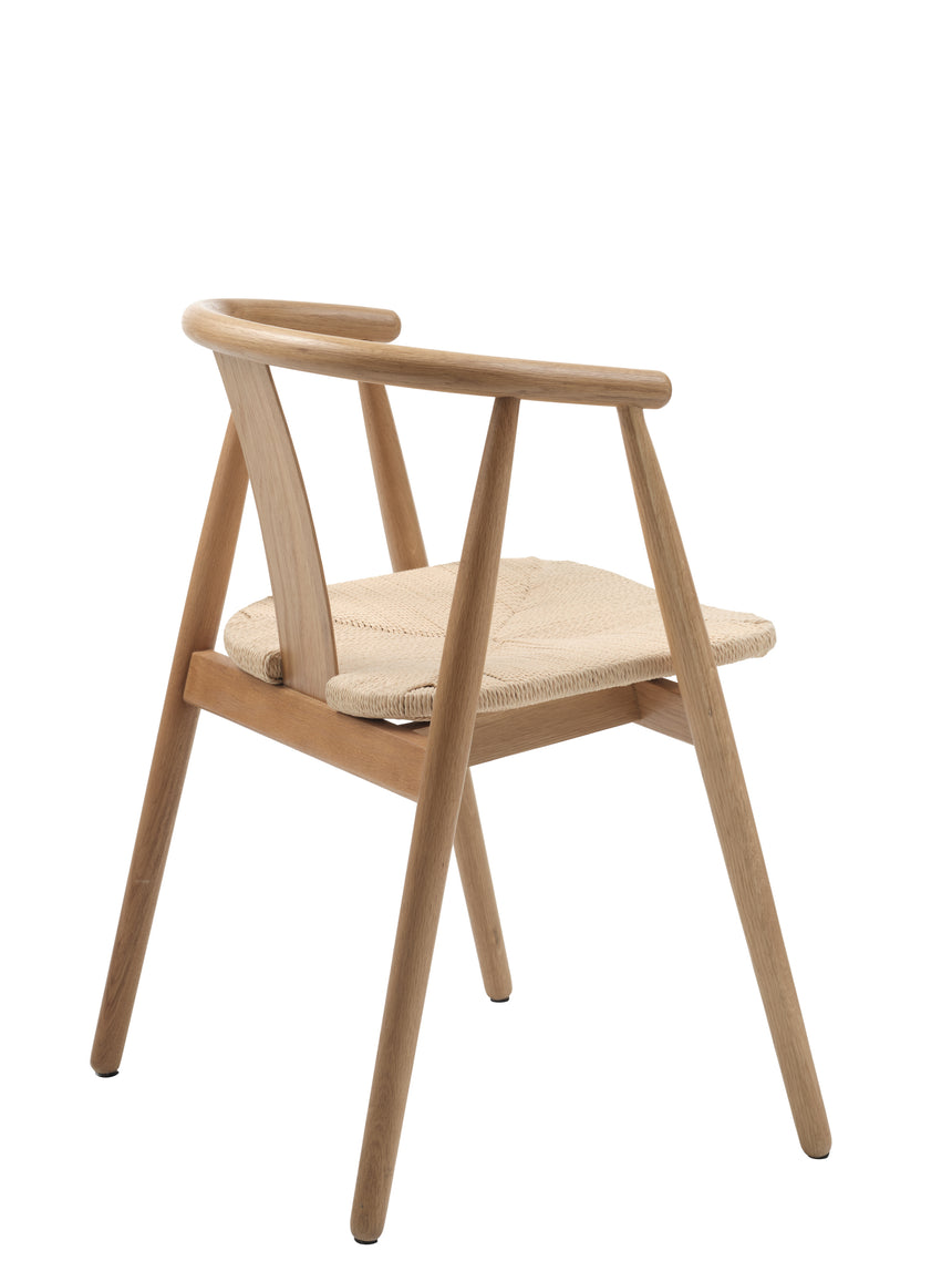 Scaun de dining cu brațe RELATE, cu cadru din stejar naturMobCenter