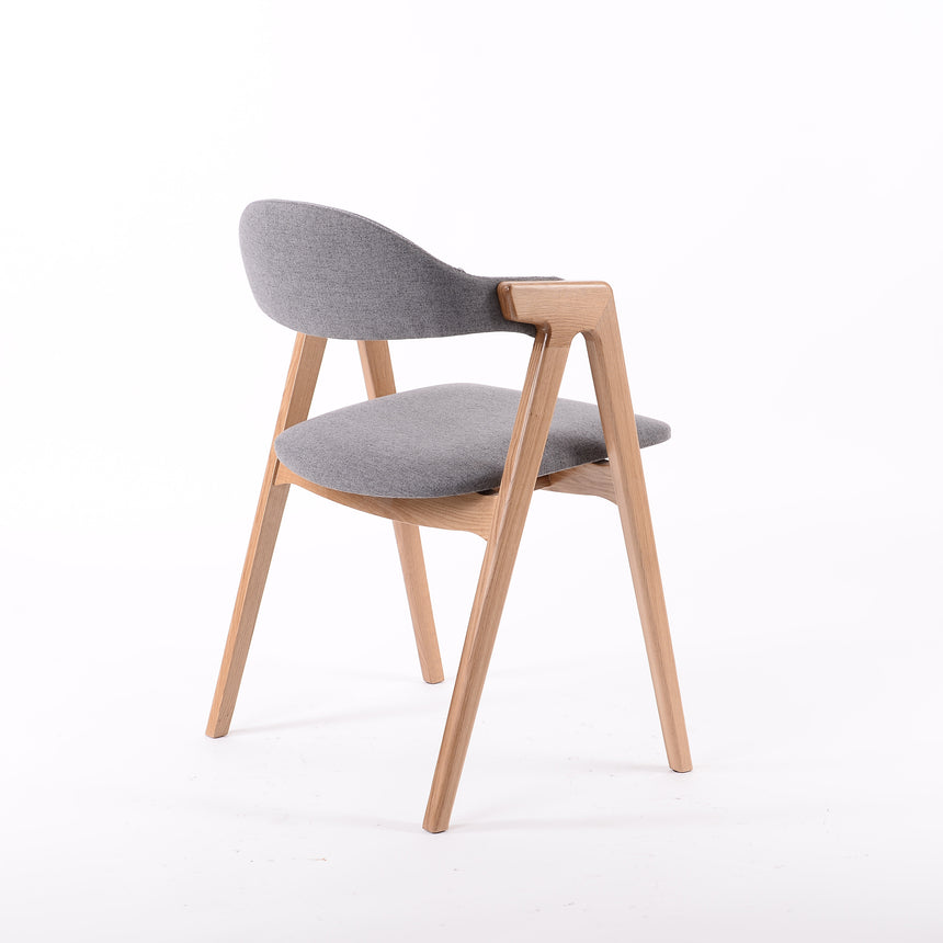 Scaun de restaurant Logan – disponibil în culori la alegereMobCenter