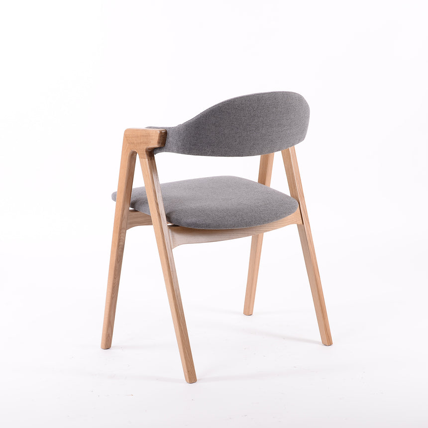 Scaun de restaurant Logan – disponibil în culori la alegereMobCenter