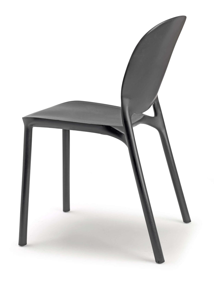 Scaun exterior Hug I. – culori variateMobCenter