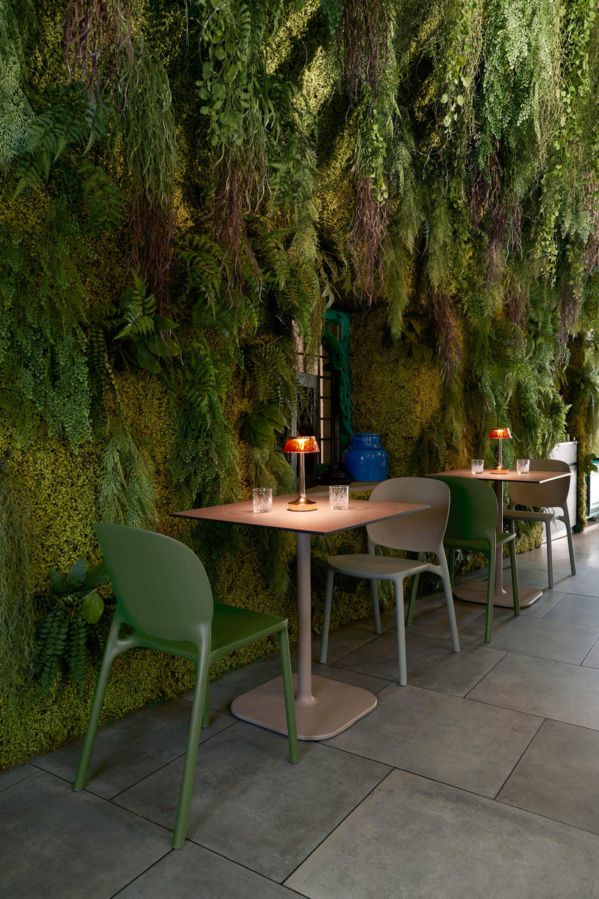 Scaun exterior Hug I. – culori variateMobCenter