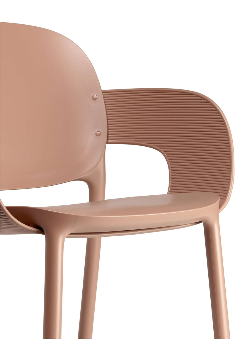 Scaun exterior Hug II. – culori variateMobCenter