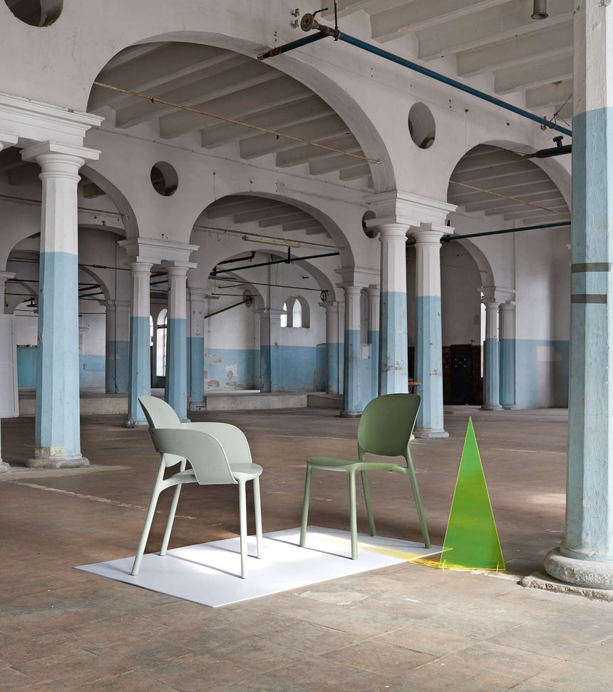 Scaun exterior Hug II. – culori variateMobCenter