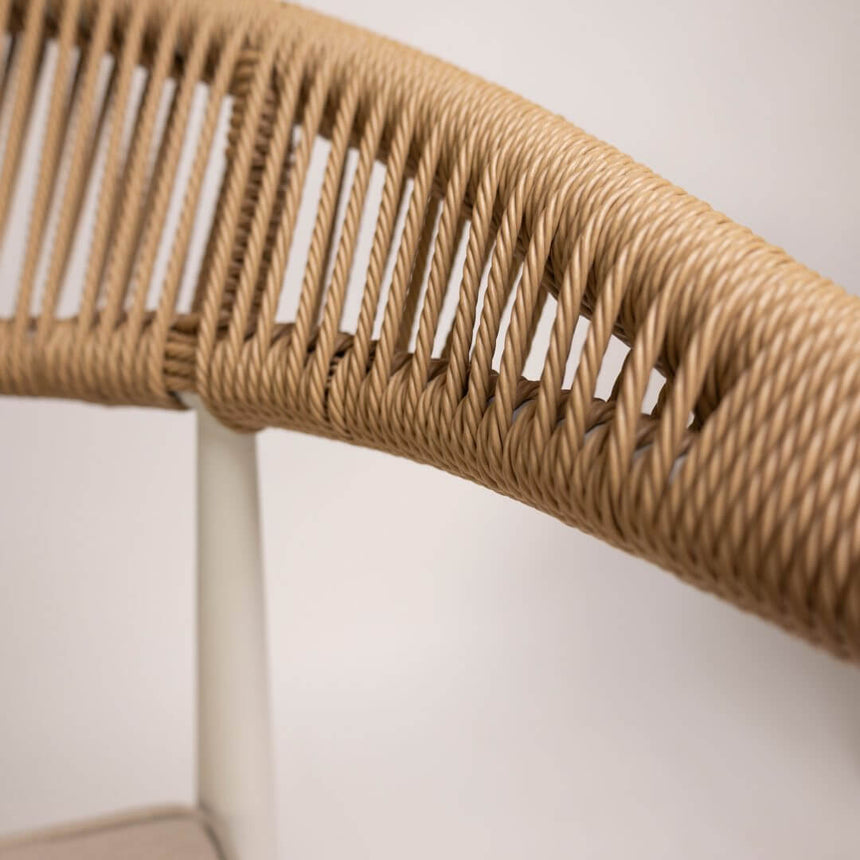 Set lounge de exterior Jonah pentru 4 persoane – alb și naturMobCenter