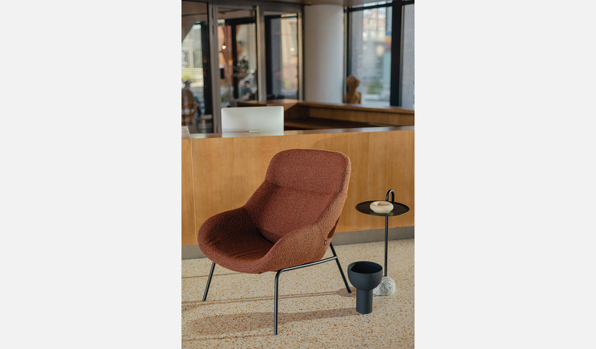 Seg – scaun profesional, disponibil în culori variate