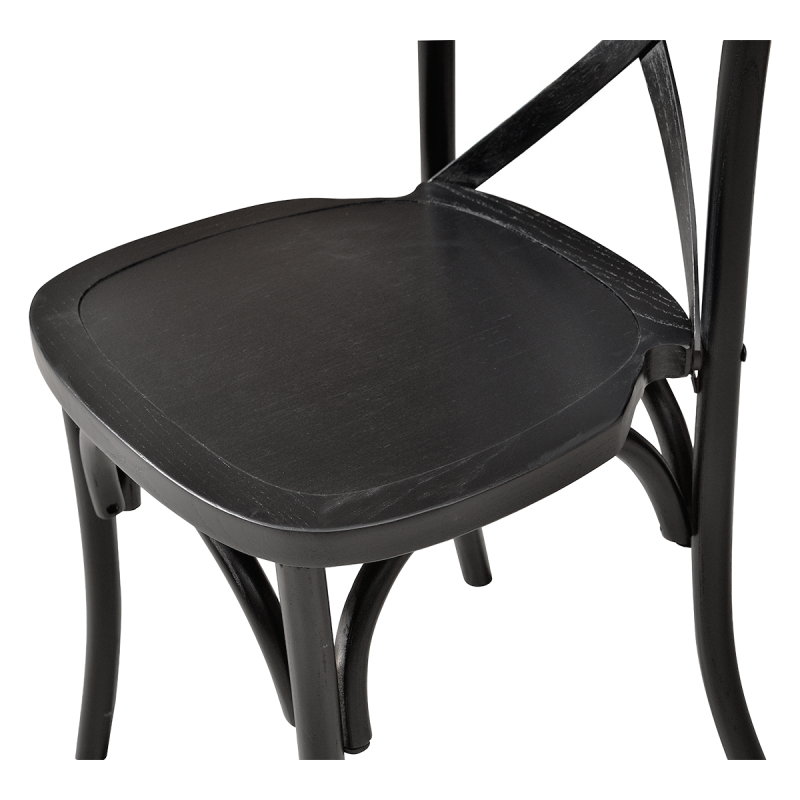 Scaune cross-back negre stivuite la depozitare