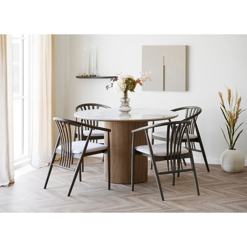 Scaun de dining Agustin – Stejar afumat / șezut textil