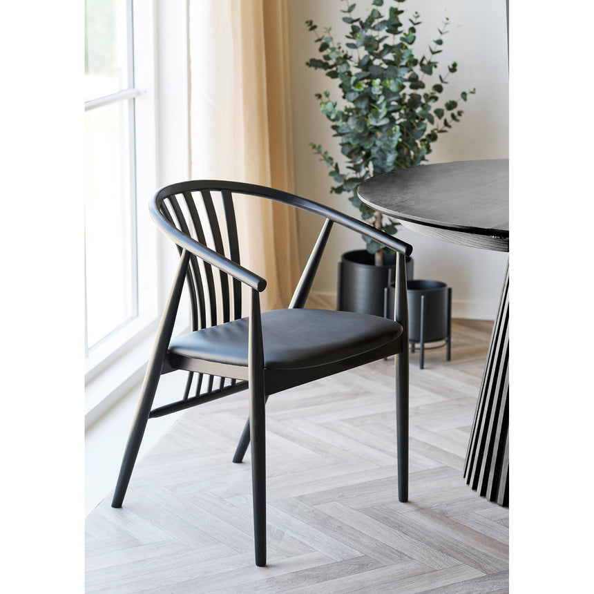 Scaun de dining Agustin – Negru / șezut piele ecologică
