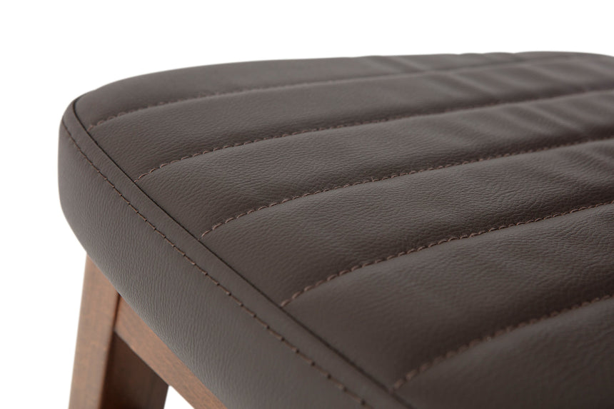 Scaun Evans - Design retro cu tapițerie stepată