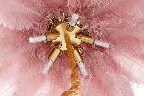 Lampă de podea Tiffany 175 alamă roz/pene naturaleMobCenter