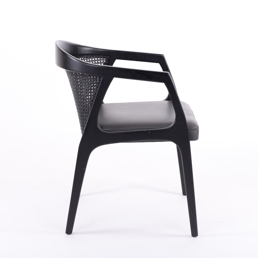 Scaun Luxor - cu tapițerie și finisaj personalizabile