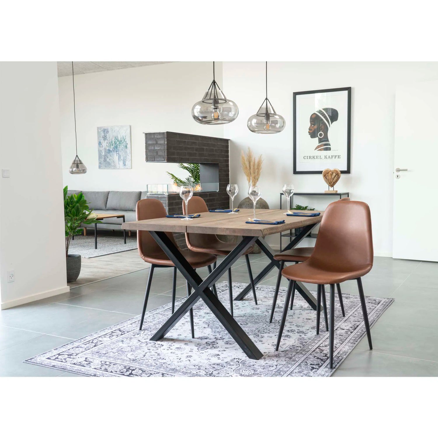 Scaun de dining Stockholm - culoare maro vintageMobCenter