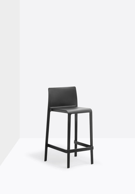 Pedrali Volt 677,678 – scaun bar, confort profesional și design modern