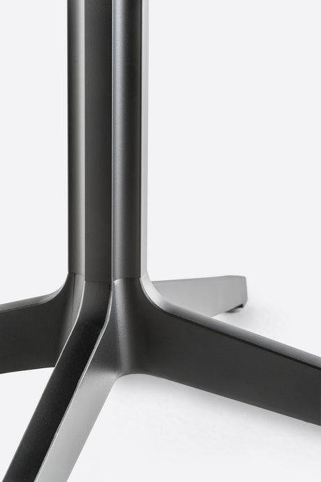 Pedrali Ypsilon 4797 – picior de masă, în culori la alegere