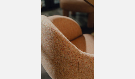 Dumbo – scaun profesional, disponibil în culori variate