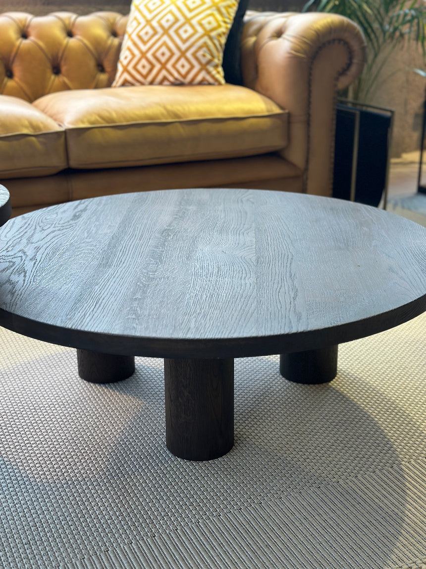 Masă de cafea Kubo L – stejar masiv 90×90 cm