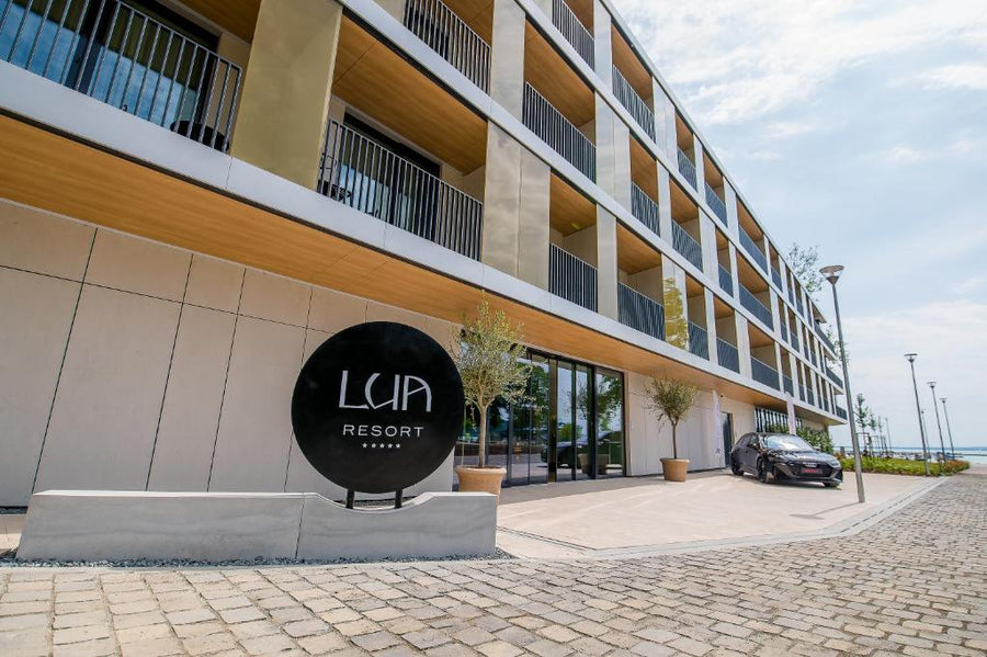 LUA Resort