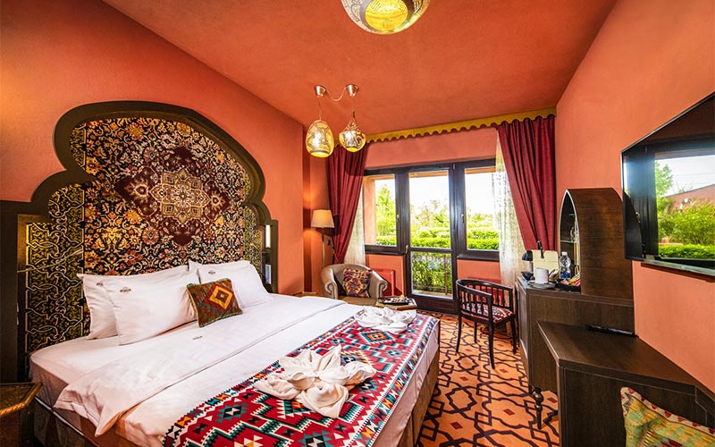 Mesés Shiraz Hotel