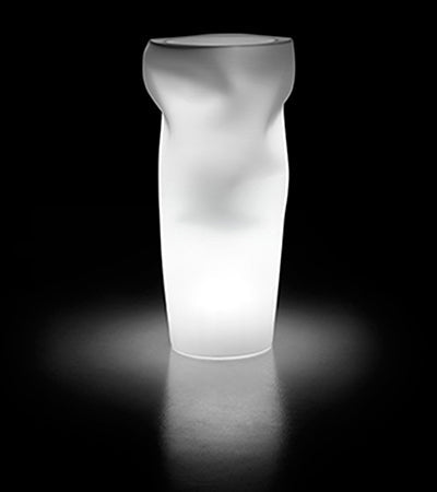 Jardinieră Saving Space Vase – unicat, luminoasă